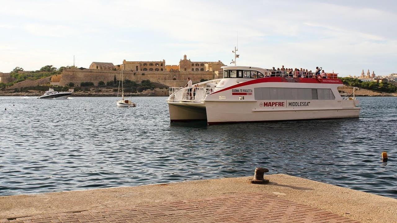 Modern 2 Bedroom Maisonette In Central Sliema Esterno foto