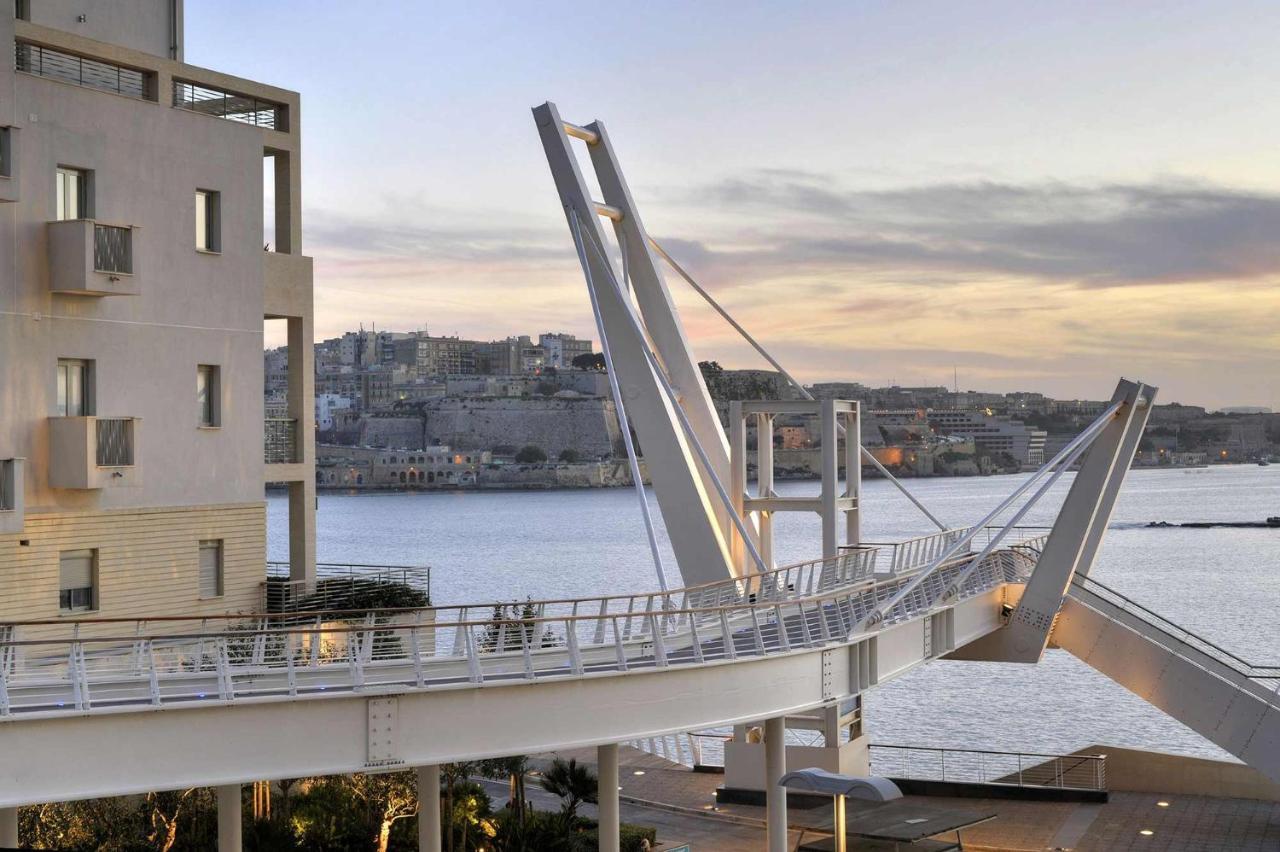 Modern 2 Bedroom Maisonette In Central Sliema Esterno foto